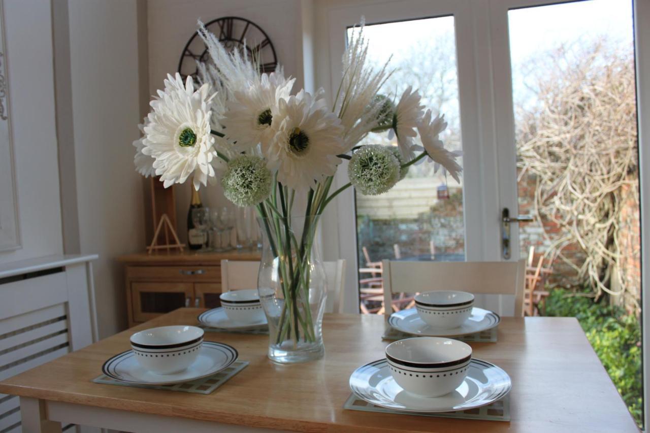 Beautiful Barn Conversion, 3 Bed, Hot Tub, Sauna, Gym, Enclosed Garden ไรด์ ภายนอก รูปภาพ